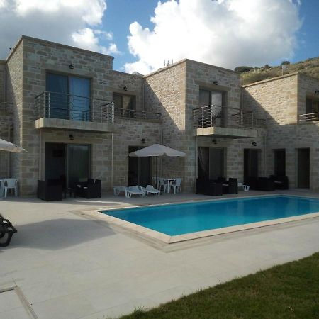Villa Stylianos And Studios Kíssamos Exteriör bild