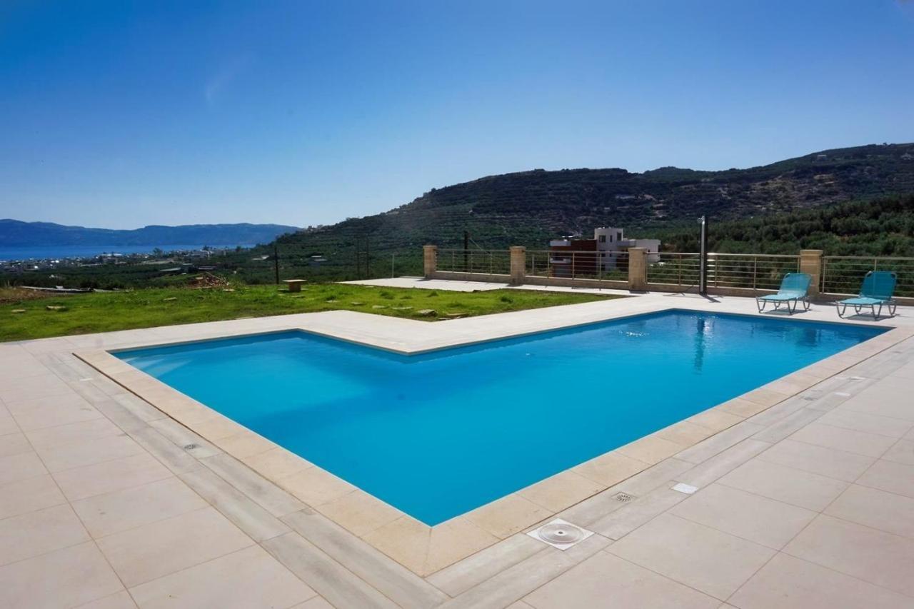 Villa Stylianos And Studios Kíssamos Exteriör bild